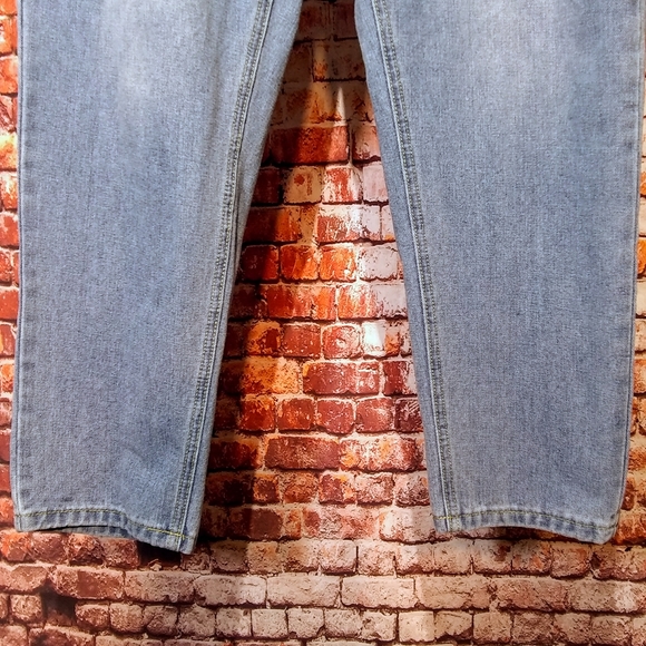 Pretty Little Thing Sz 12 High Rise Bum Rip Jeans - Picture 10 of 13